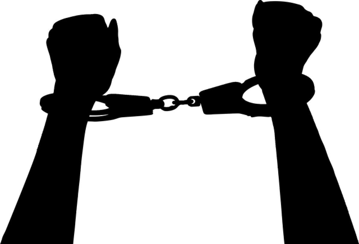 J&K: Police officer arrested for ferrying terrorists