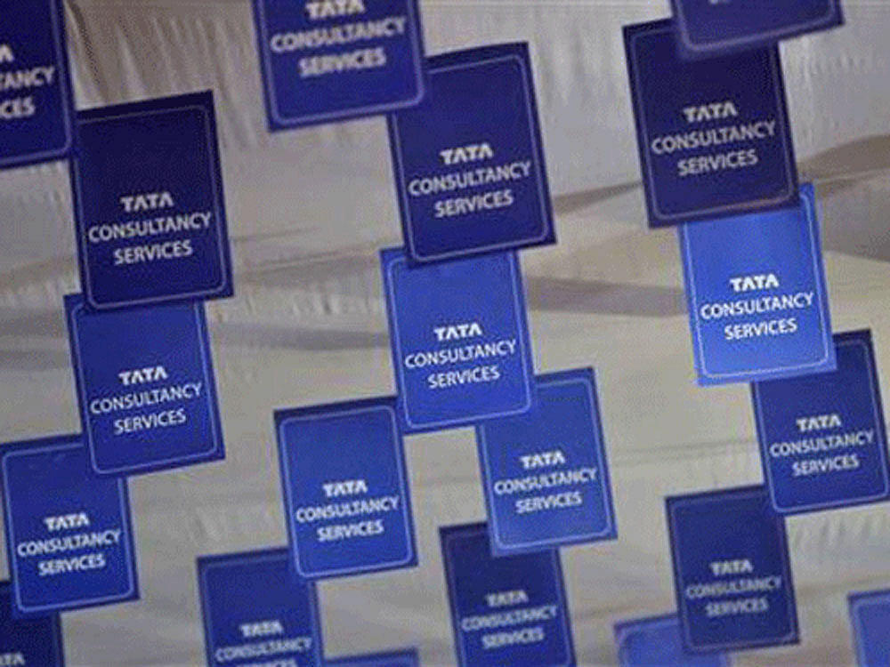 TCS net profit up to Rs 8,118 crore