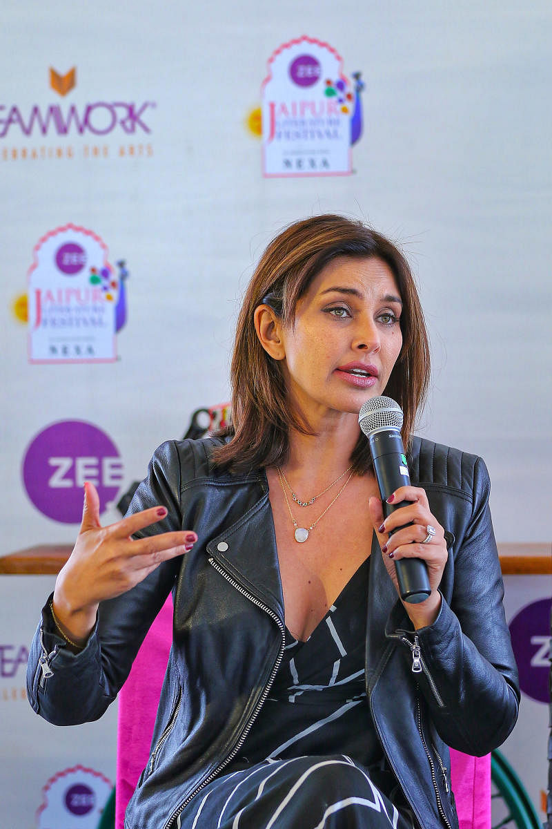 Dostoevsky, Rushdie helped me fight cancer: Lisa Ray