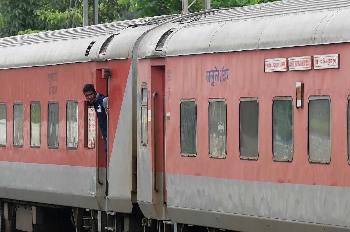 Rly revenue from passenger fare down by Rs 400 cr in Q3; income from freight up by Rs 2800 cr: RTI
