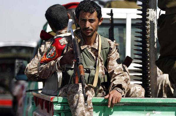 Yemen rebels claim attacks on Saudi oil targets