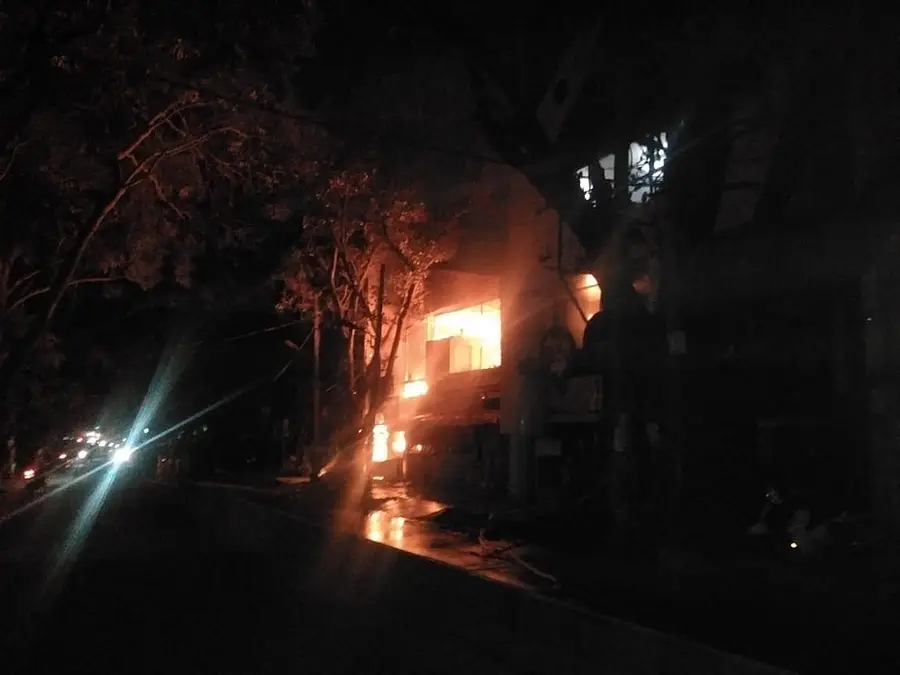 Bengaluru: Fire breaks out at hotel in Kormangala, one critical out of 11