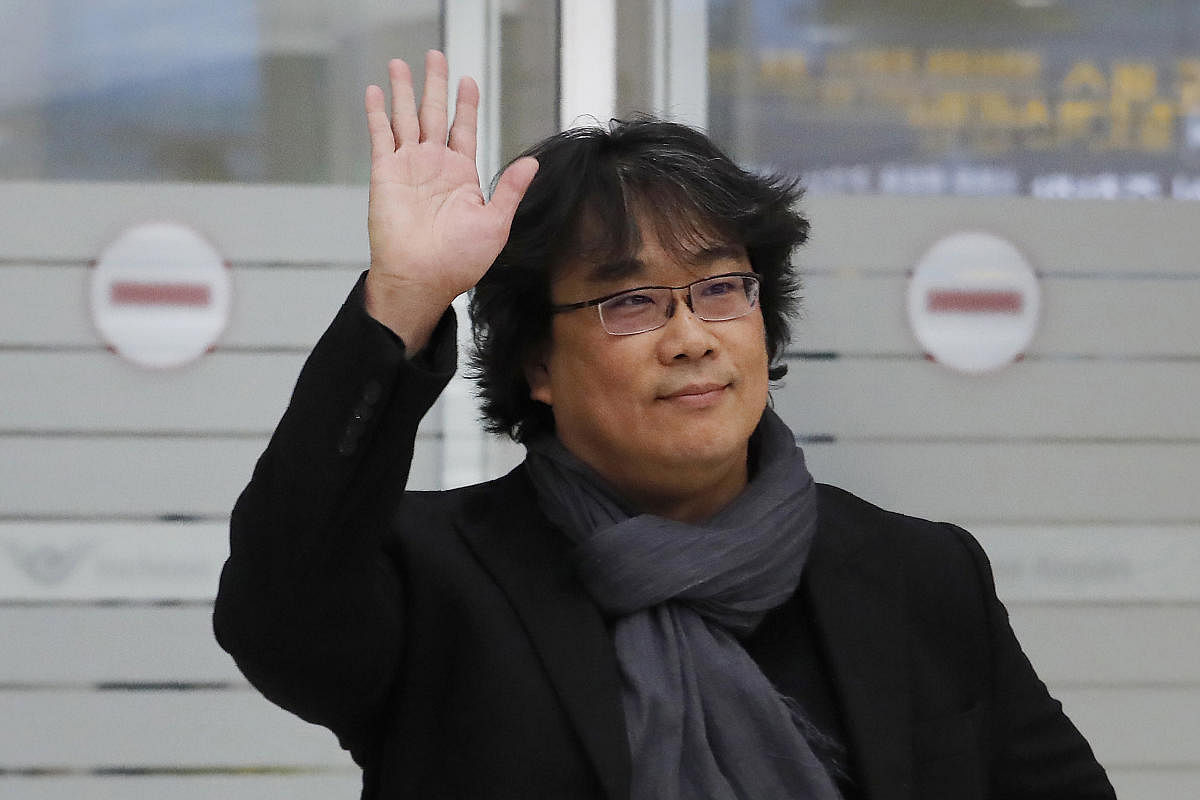 'Parasite' director Bong Joon-ho gets hero's welcome in South Korea