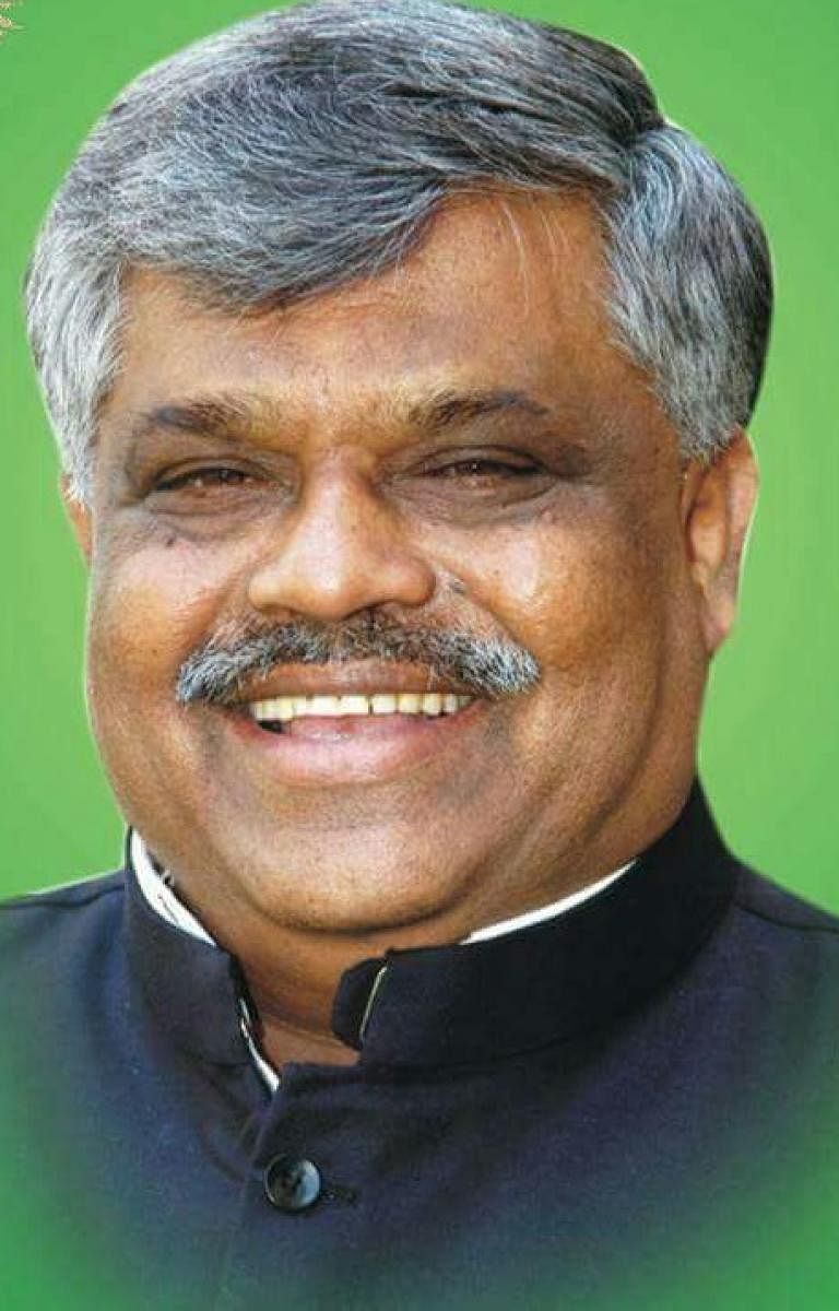 Ex-minister Chennigappa dead