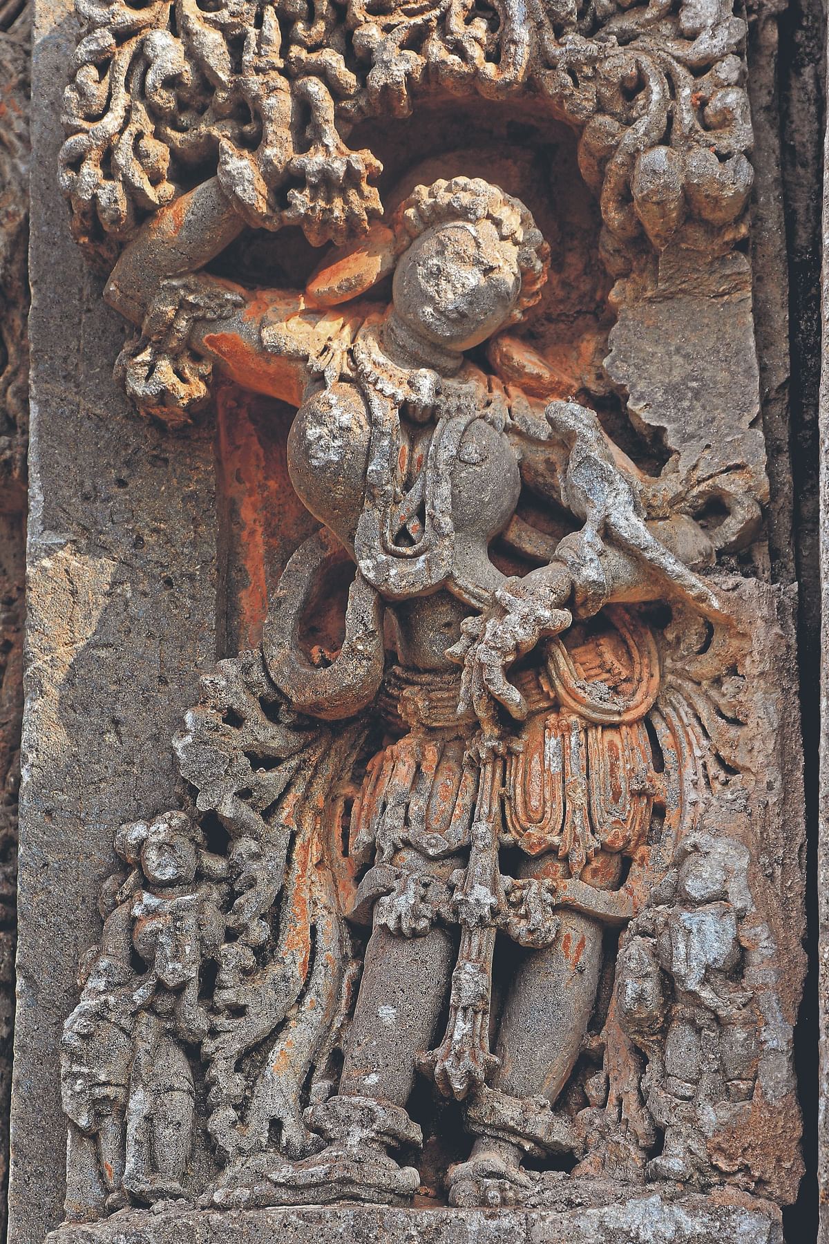 Mastery in stonework: Jewel of Jinanathapura