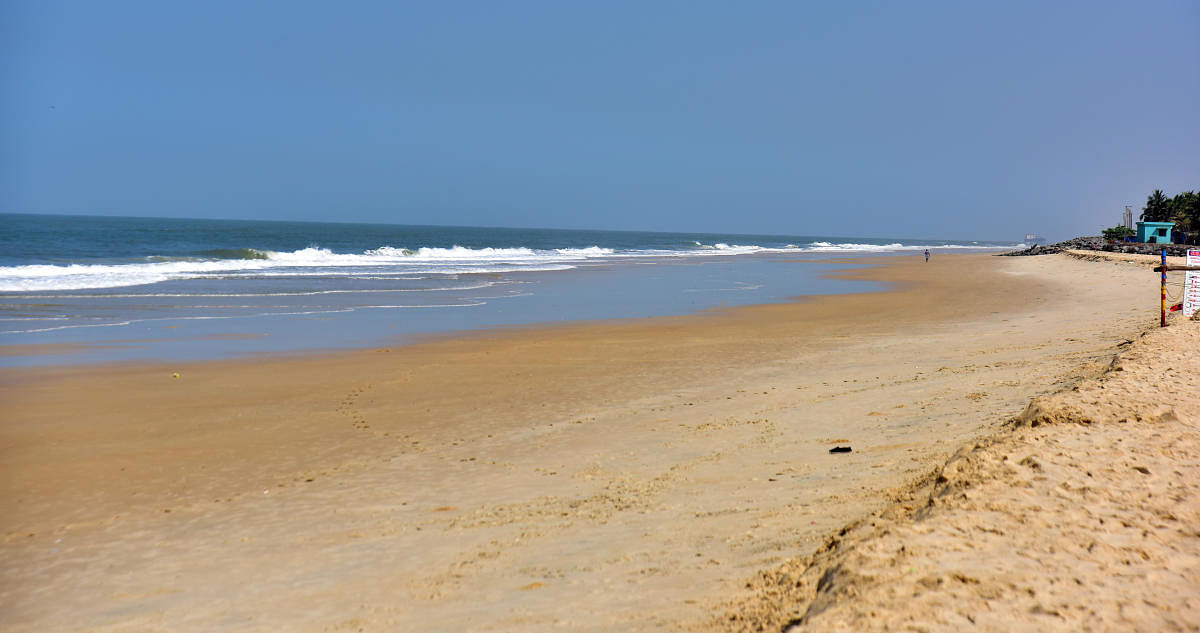 Beaches in Dakshina Kannada, Udupi wear a deserted look