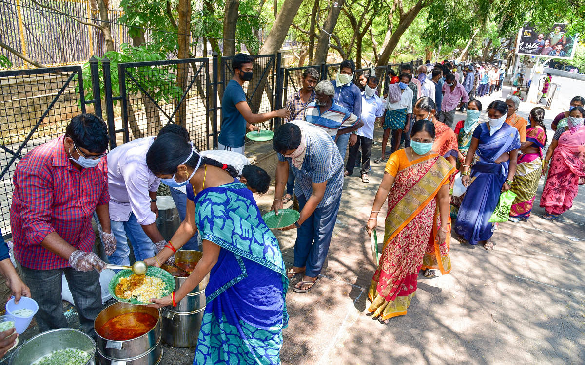 Coronavirus lockdown: MK Agrotech's Masoom Trust donates food kits to labourers