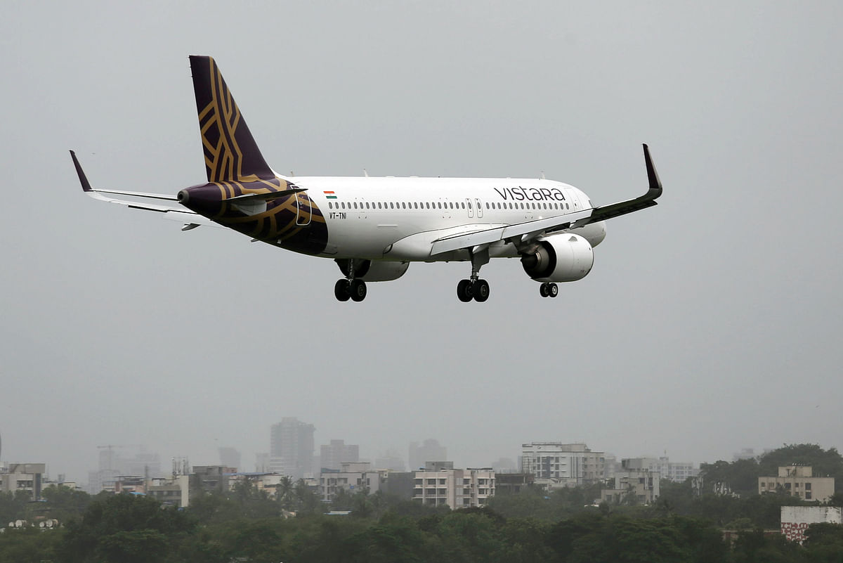 Coronavirus: Vistara announces leave without pay for up to 4 days per month in May and June for senior employees