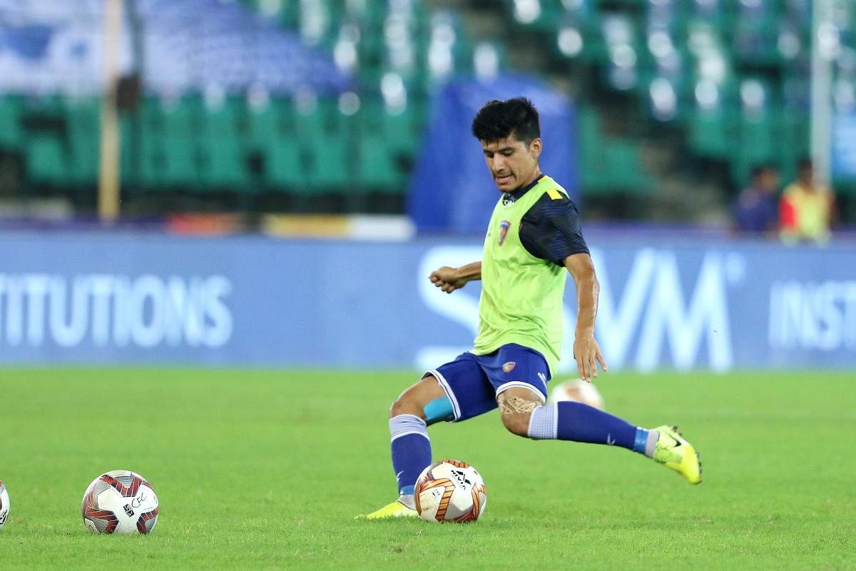 Chennaiyin FC player Thapa loves MS Dhoni's 'down to earth' attitude