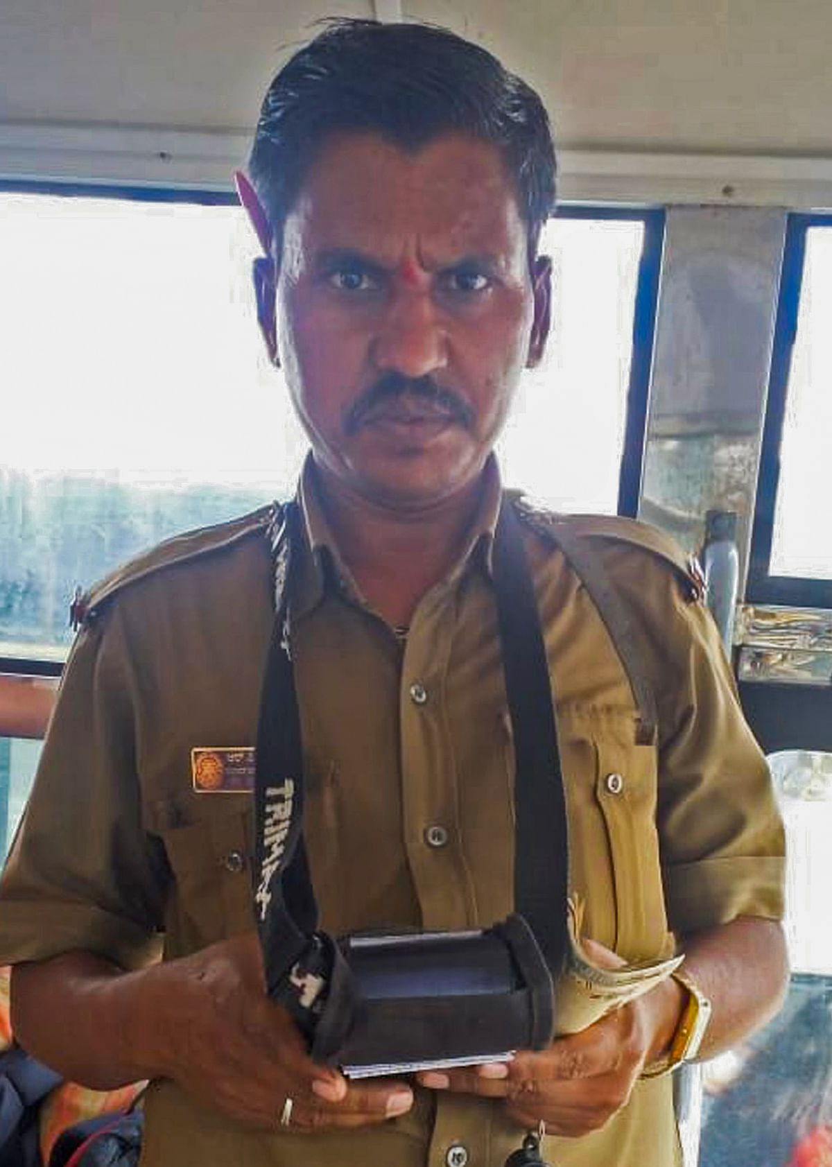 Conductor seizes fake bus pass, unearths racket