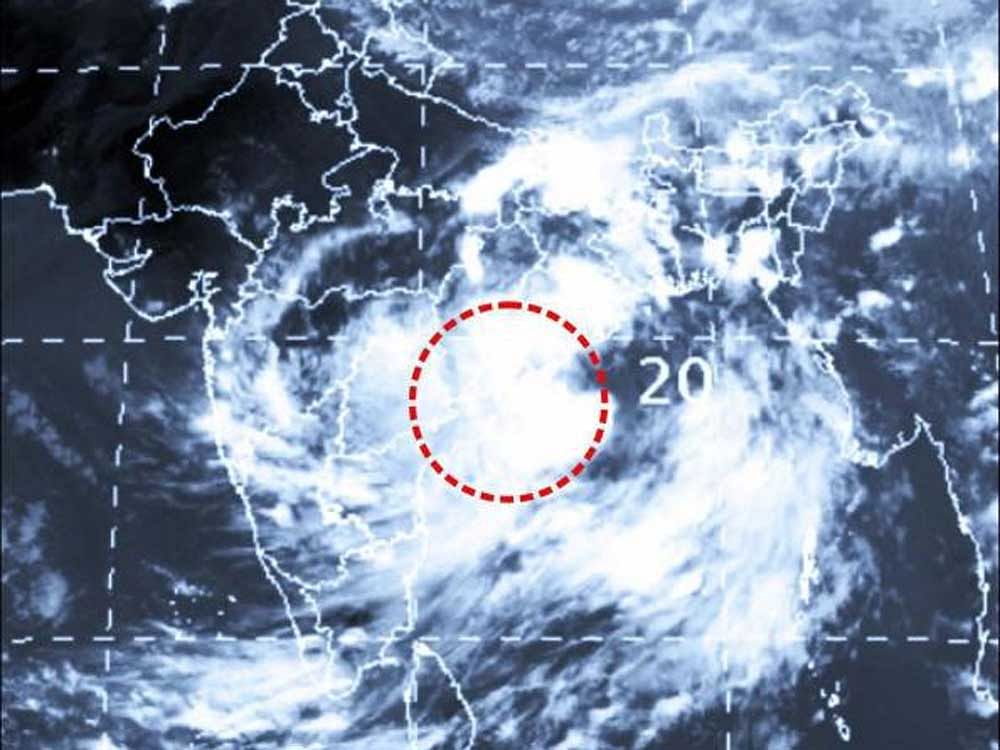 Cyclone 'DAYE' hits Odisha coast, triggers heavy rain