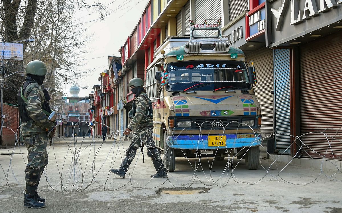 Restrictions continue in Kashmir as nation observes ‘Janta curfew’