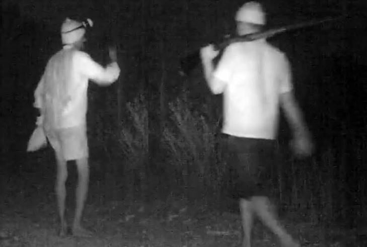 Camera trap captures prowling poachers around Bannerghatta forest