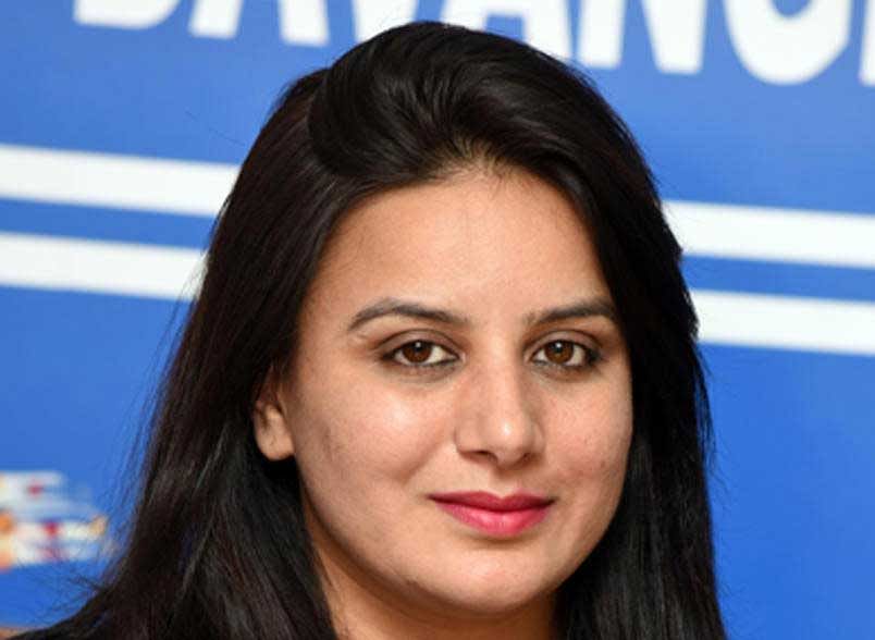 Politician friend clears Pooja Gandhi's hotel bills