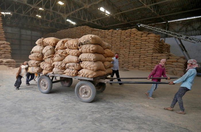 Over 600 quintals of pilfered PDS rice seized in Gadag, Koppal 