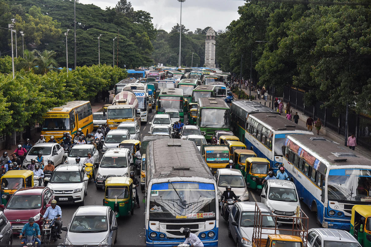 Dubious distinction: polluting commute