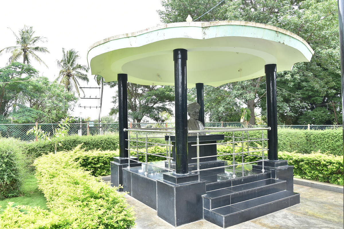 Thanks to VTU, ace architect’s memorial gets facelift