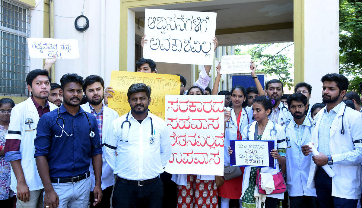 House surgeons, PG docs not paid stipend for 8 months