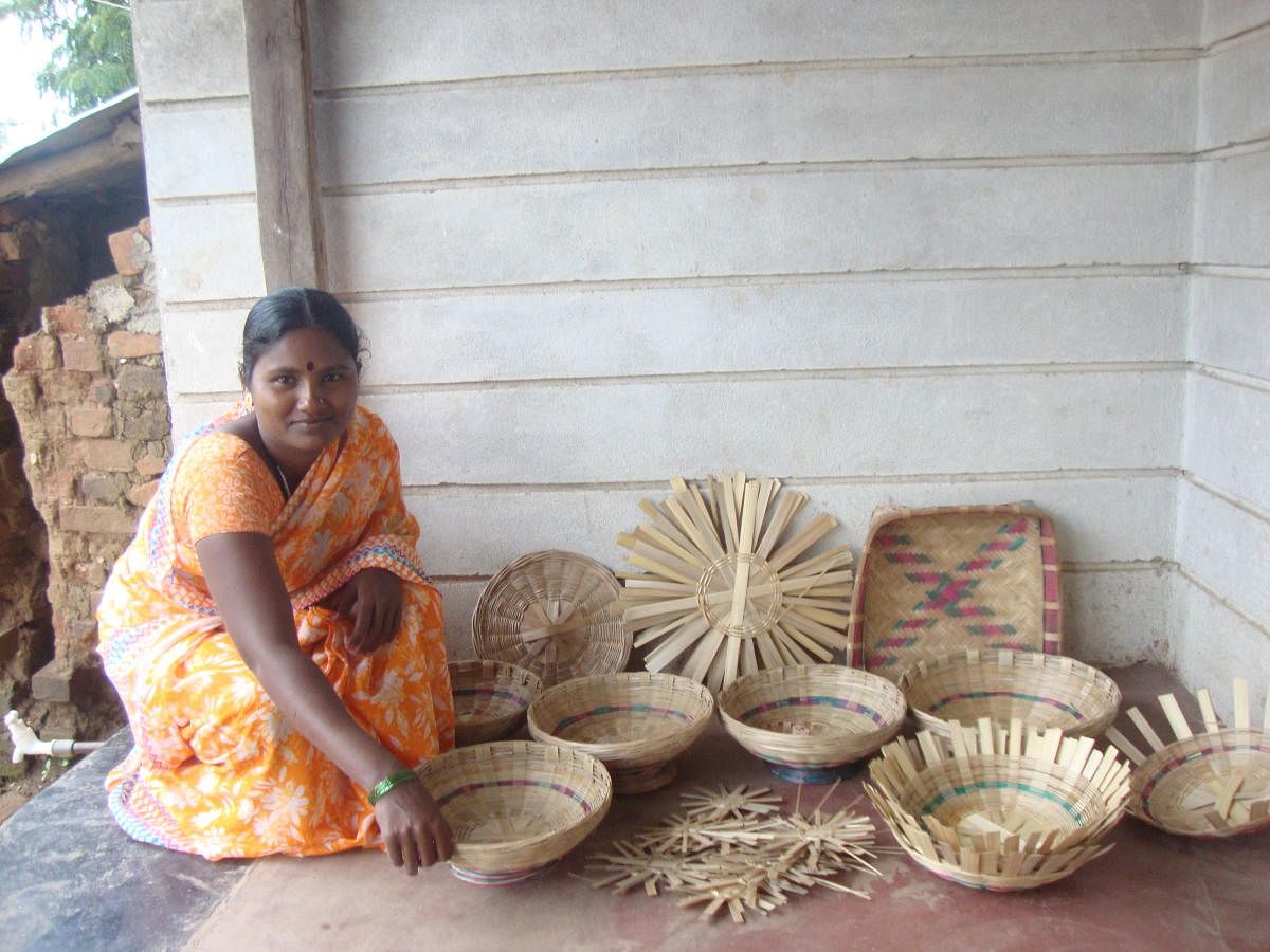 Bamboo craft that weaves their lives