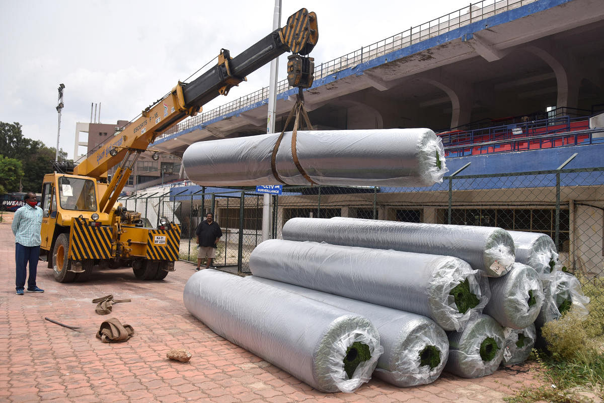 New turf for BFS arrives from Italy