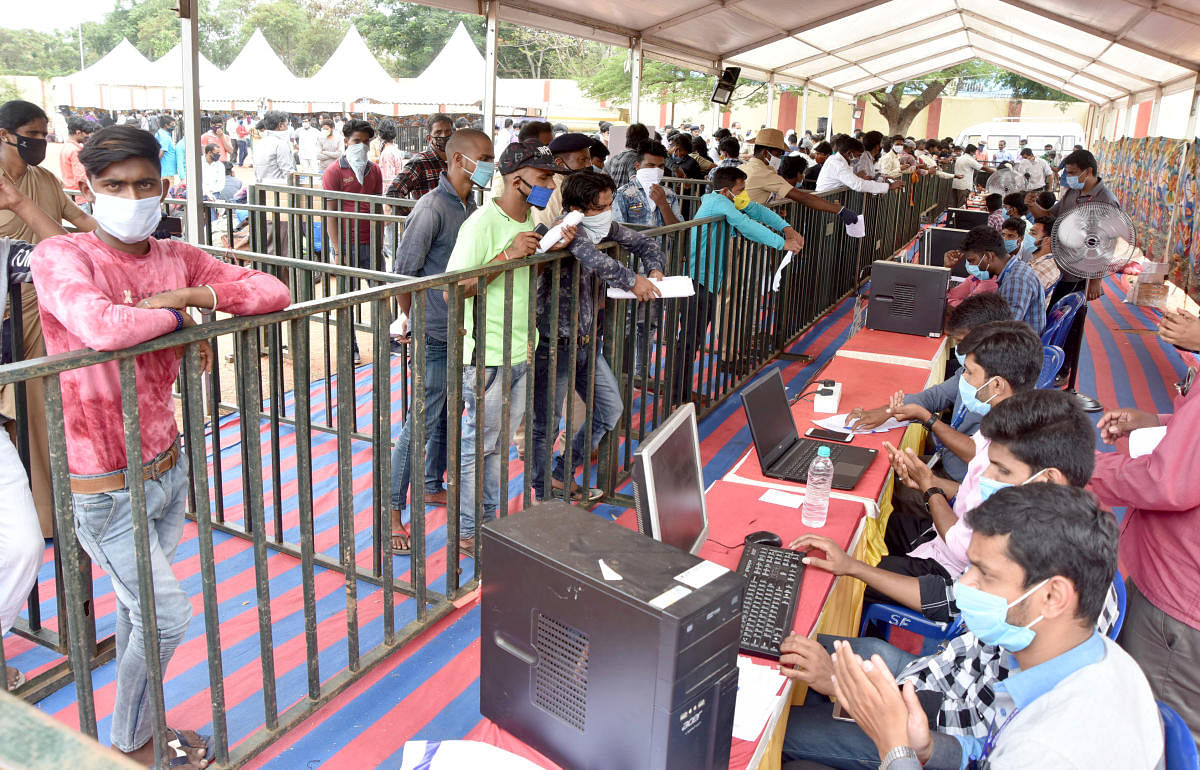 Eight Mumbai returnees test positive for COVID-19