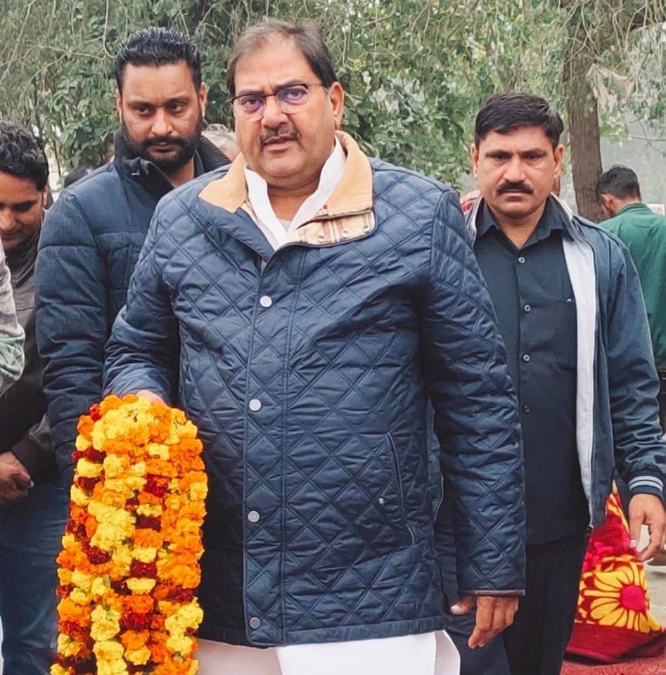 Will sit on 'dharna' if payments to farmers not cleared by June 1: Abhay Chautala
