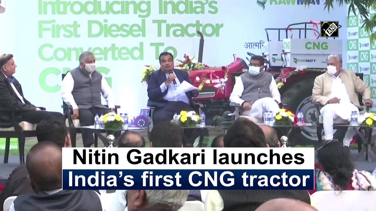 Nitin Gadkari launches India’s first CNG tractor