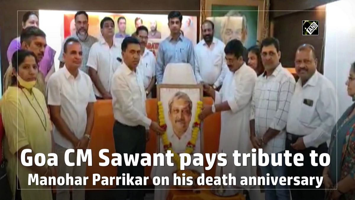 Goa CM Sawant pays tribute to Manohar Parrikar on his death anniversary