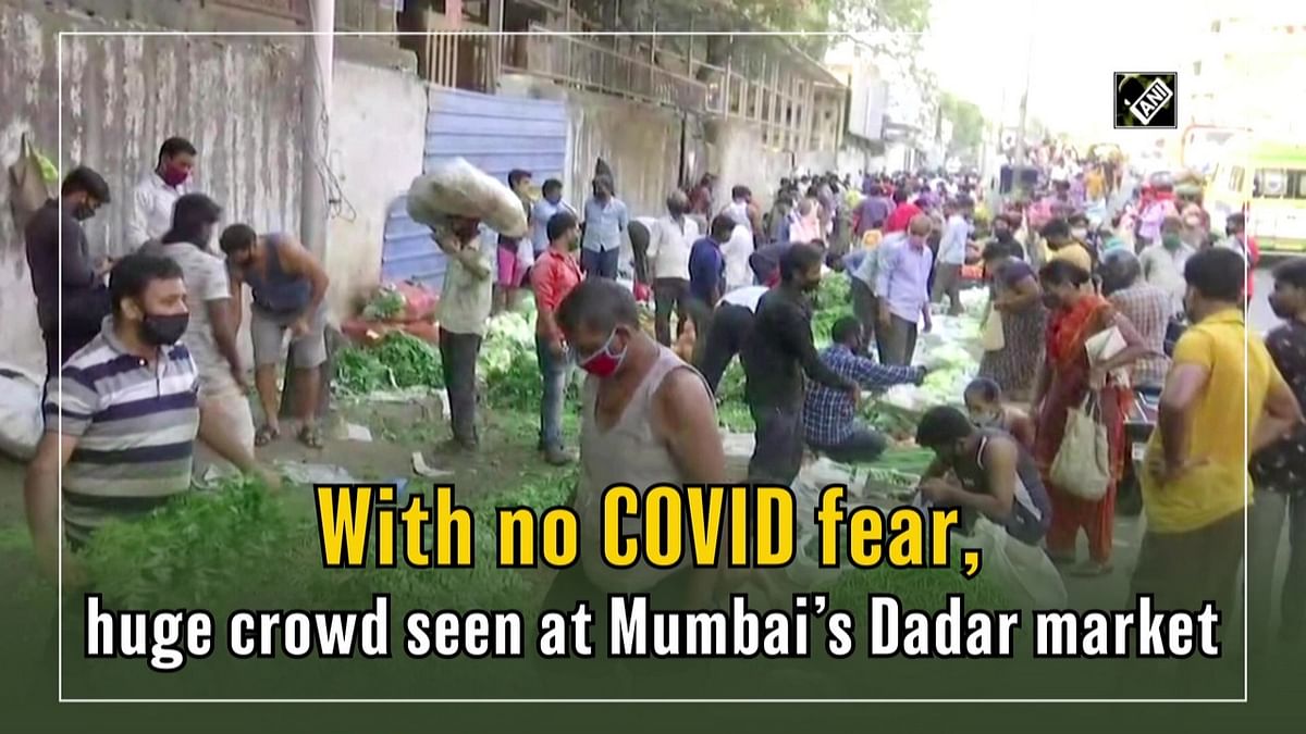 With no Covid fear, huge crowd seen at Mumbai’s Dadar market