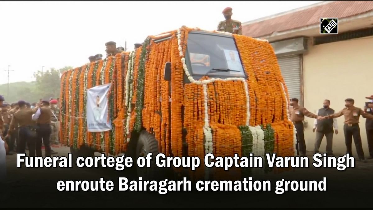 Funeral cortege of Varun Singh enroute Bairagarh cremation ground