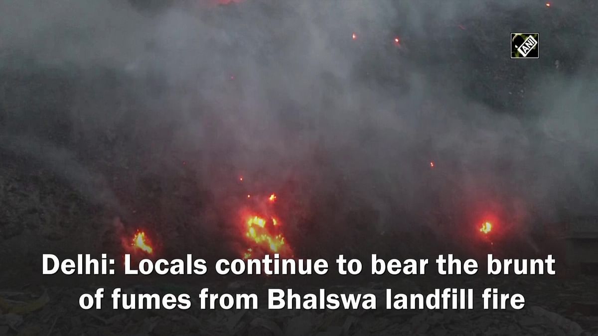Delhi: Locals continue to bear the brunt of fumes from Bhalswa landfill fire
