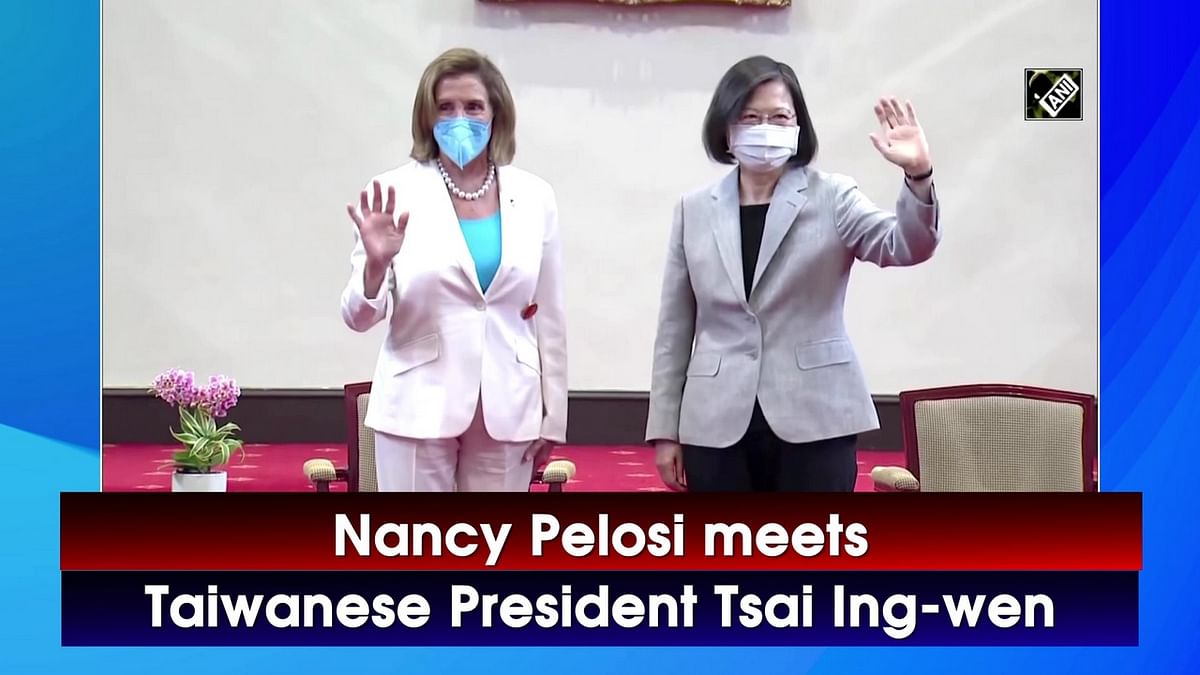 Nancy Pelosi meets Taiwanese President Tsai Ing-wen