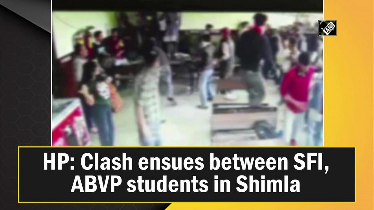 HP: Clash ensues between SFI, ABVP students in Shimla