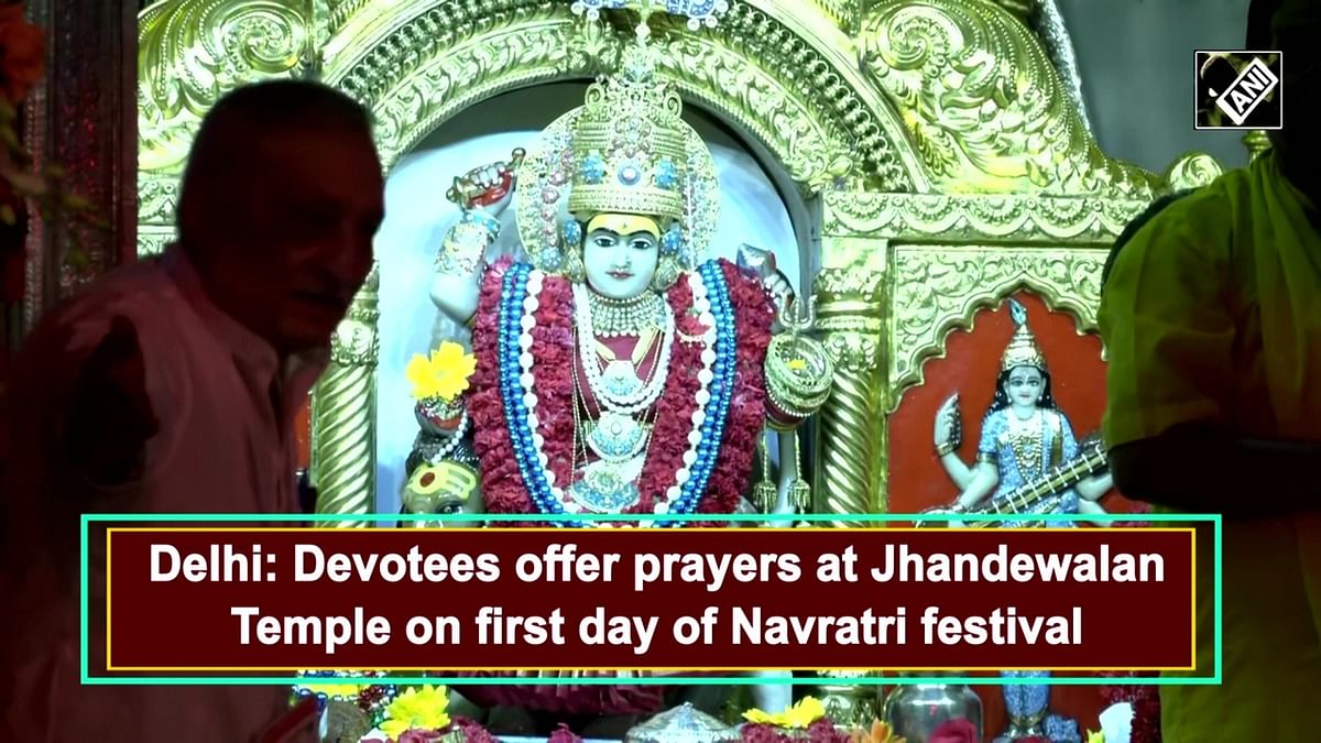 Delhi: Devotees offer prayers at Jhandewalan Temple on first day of Navratri festival