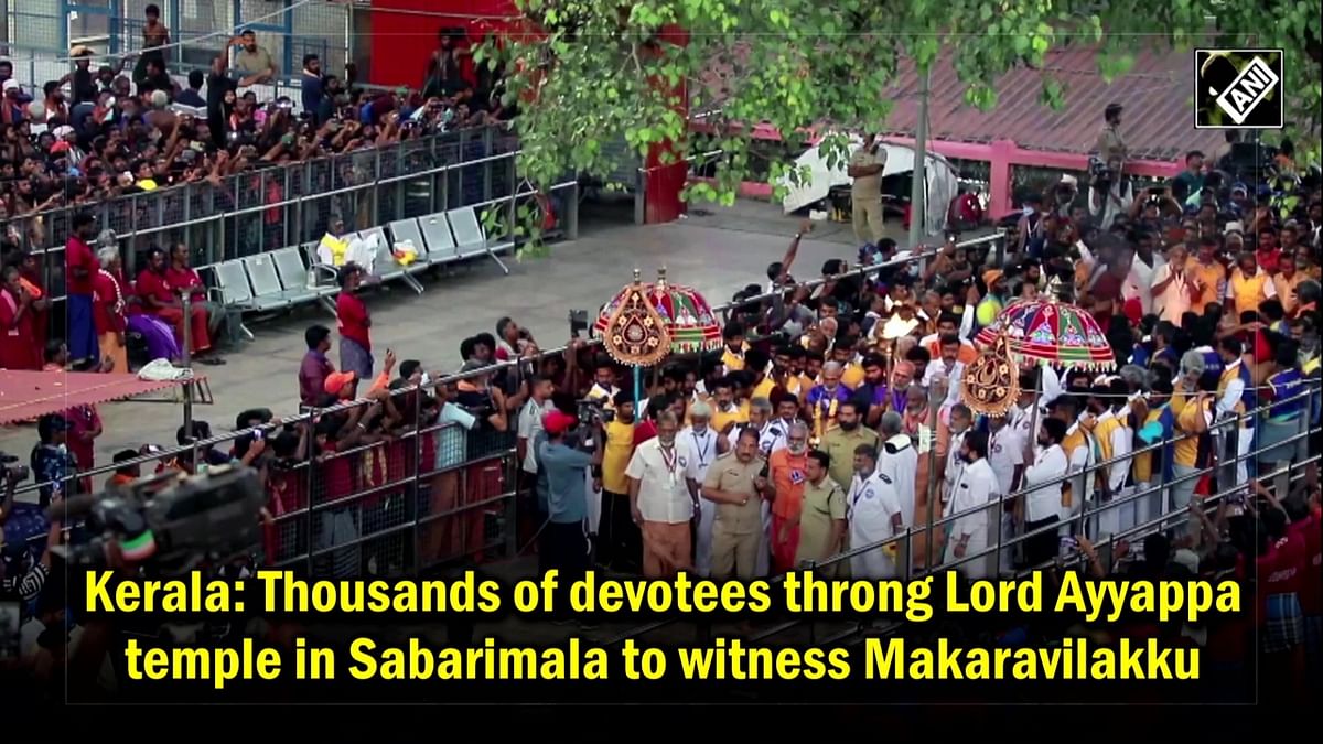 Thousands of devotees throng Sabarimala temple in Kerala