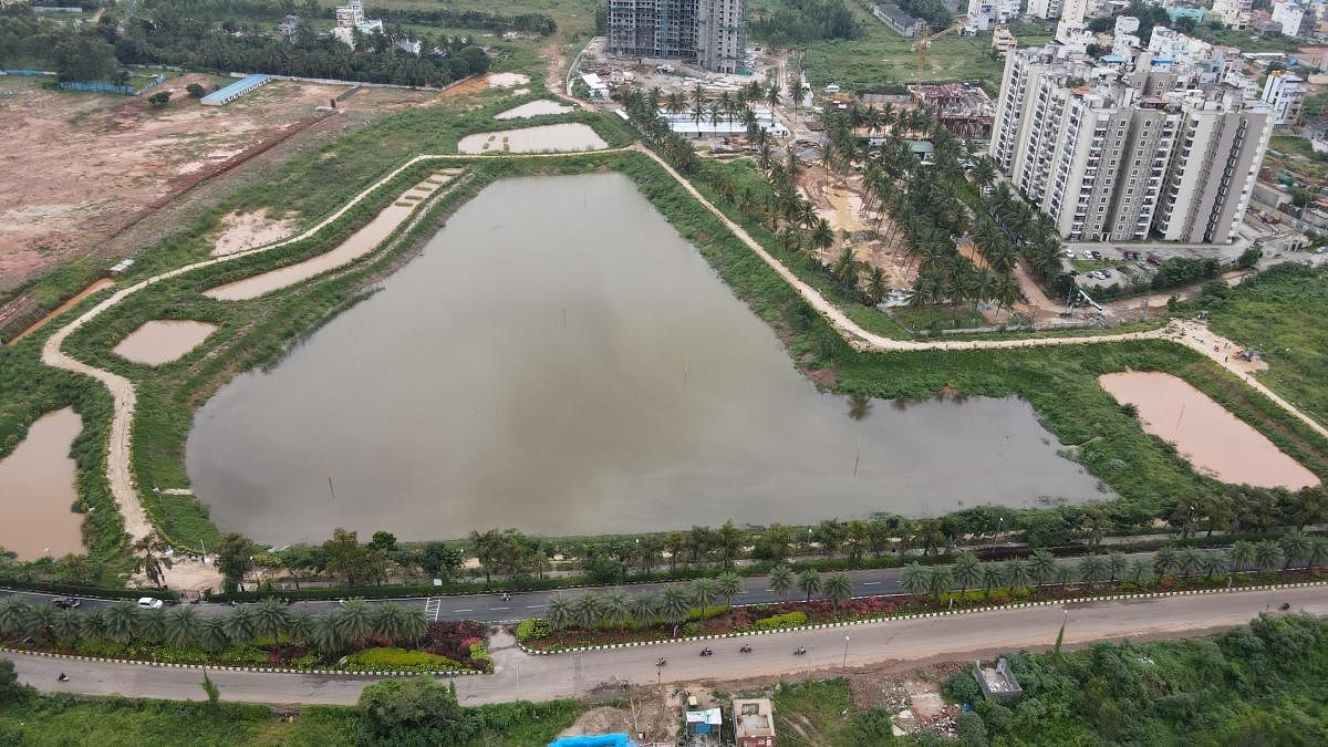 DH Radio | Houses on dead lakes in Bengaluru?