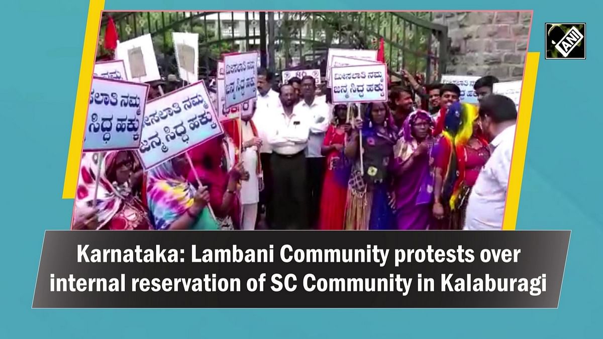 Karnataka: Lambani Community protests over internal reservation of SC Community in Kalaburagi