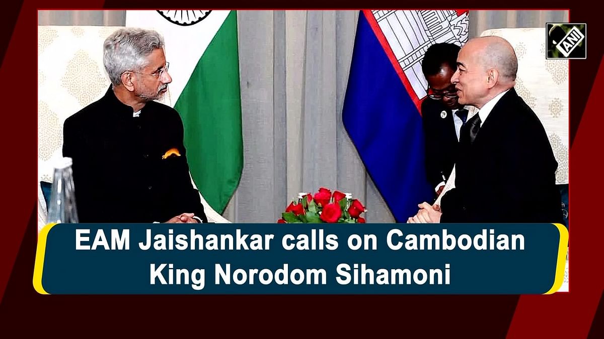 EAM Jaishankar calls on Cambodian King Norodom Sihamoni 