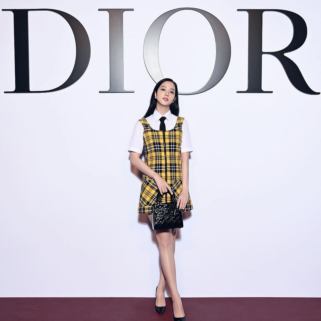 Jisoo donned Dior’s latest looks at the PFW and stunned her fans with her sartorial ode to Cher Horowitz of