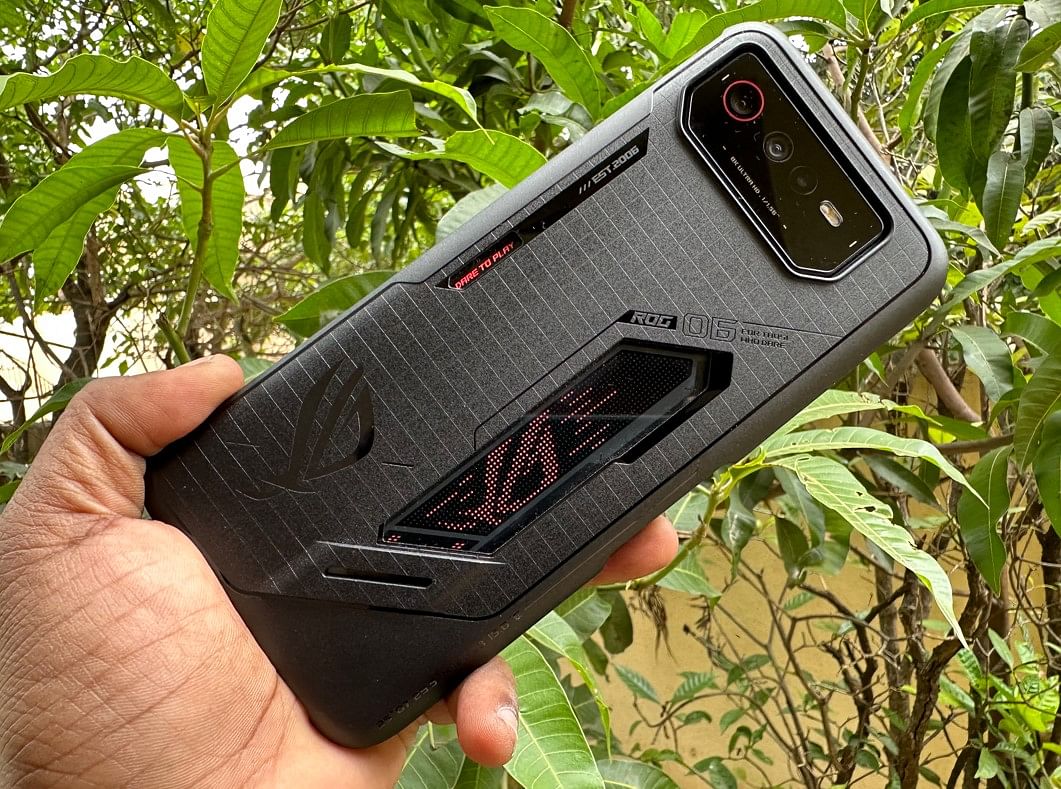 Asus ROG Phone 6 with case. Credit: DH Photo/KVN Rohit