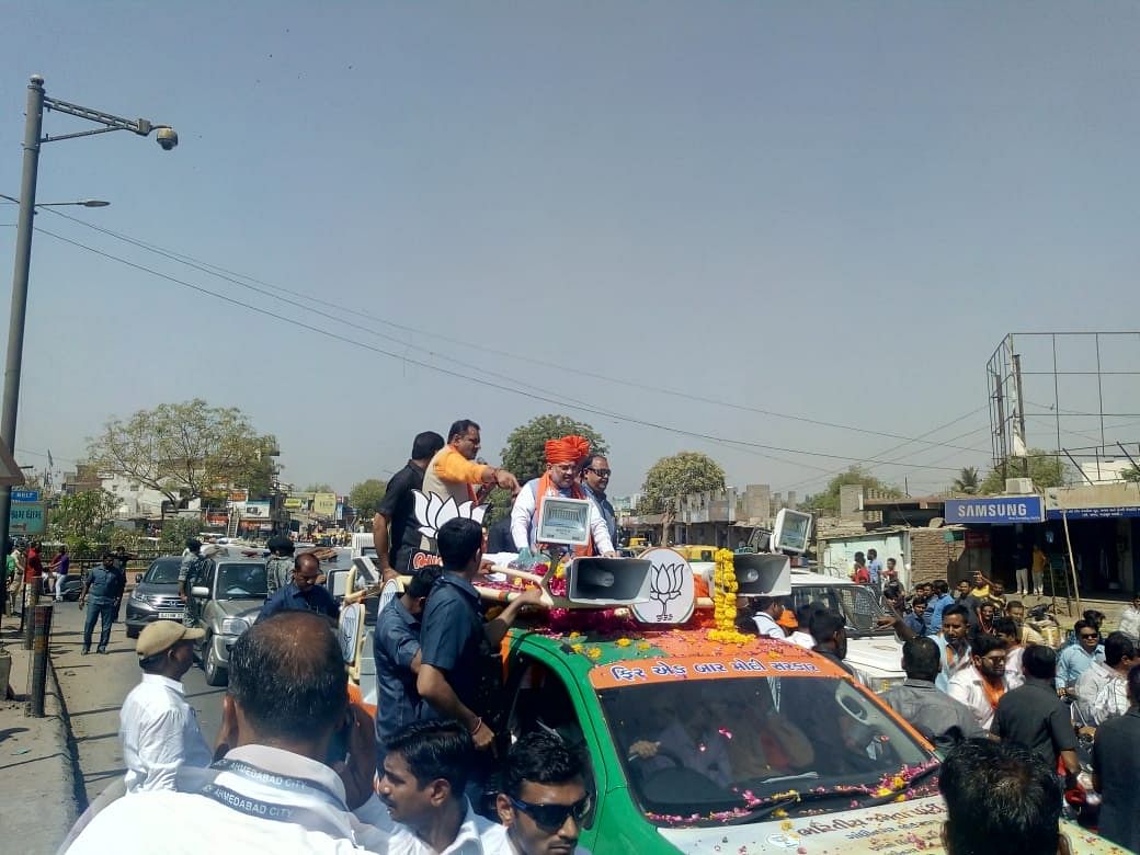 Amit Shah in the road show. (DH Photo)
