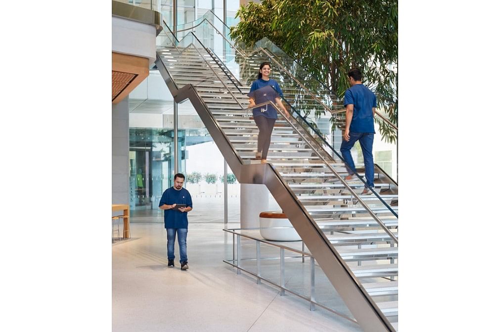 Apple BKC Store features 14-metre stainless steel staircase. Credit: DH Photo/KVN Rohit
