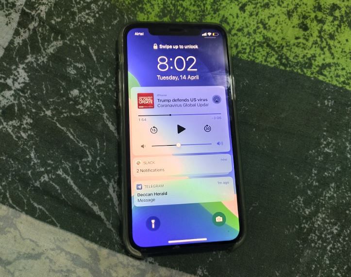 Apple Siri can help you get short but crucial news bites on COVID-19
