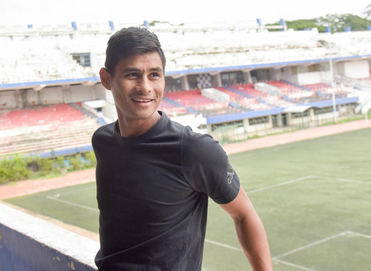 Eugeneson Lyngdoh at the Bangalore Football Stadium after returning to the club. DH Photo/ B H Shivakumar