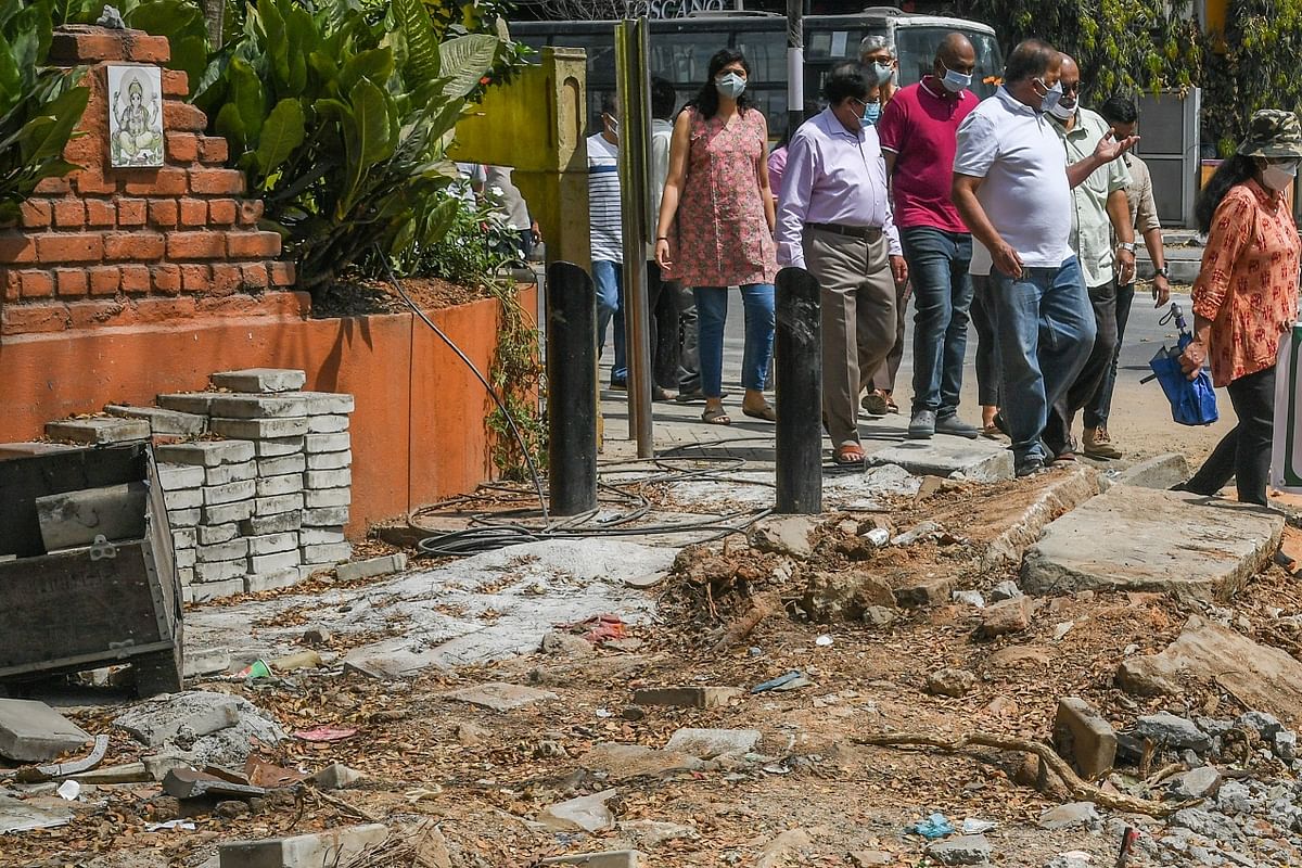 Jayanagar residents allege that most of the digging and cablelaying is done with full knowledge of the BBMP althoughthere is no written permission granted for these works.