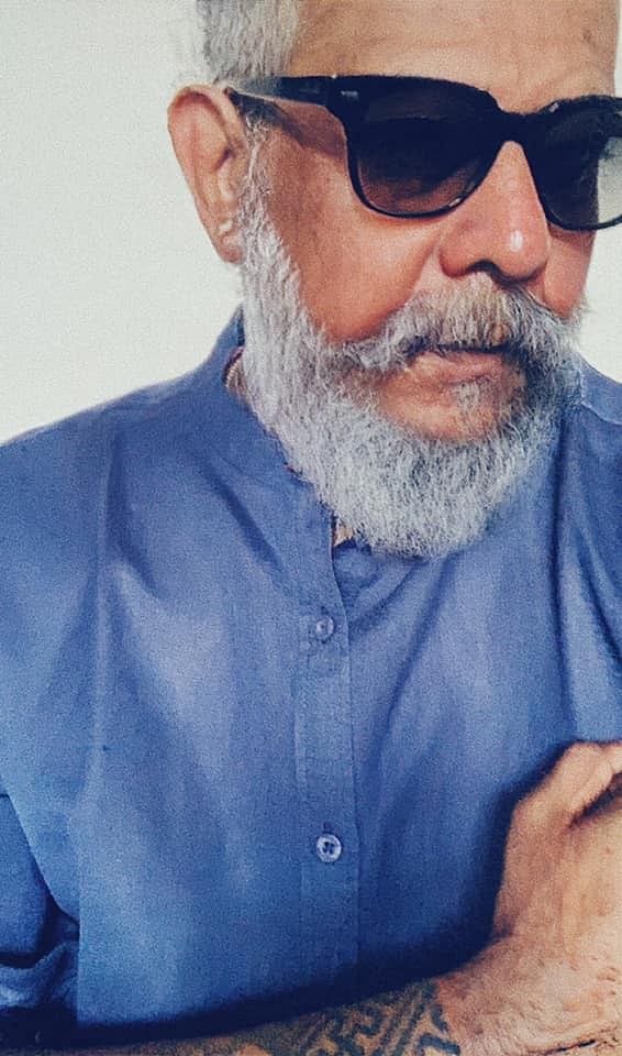 Playback singer Harish Sivaramakrishnan and vocalistof Agam, posted a salt-and-pepper beard FaceApp versionof himself. He captioned it: ‘Feeling left out, hence.’