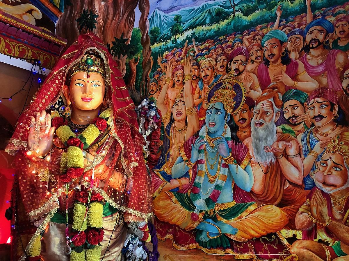 A painting of Sita's 'agnipariksha'