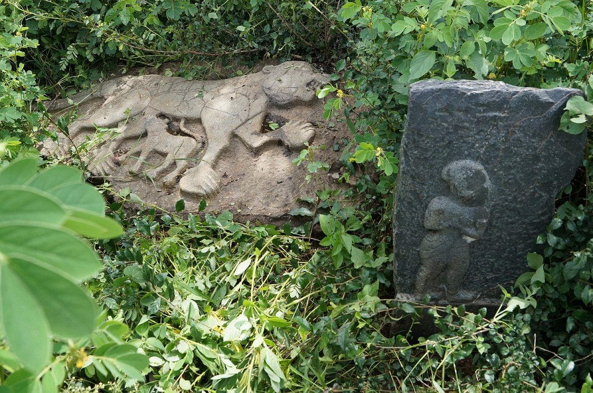 A stone tablet in Hulihalli