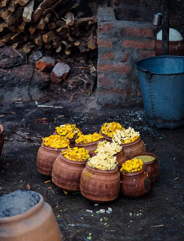 These made-in-India cookware brands are reviving traditional Indian  utensils