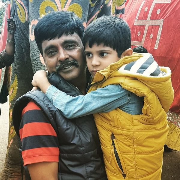 Ravi Kulkarni with his son Kirtiravitej